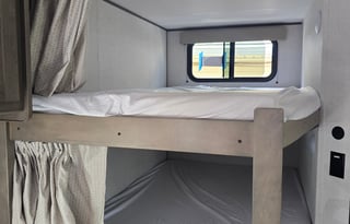 J&J RV Rentals Grand Design