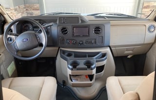 2016 Winnebago Minnie Winnie 25B