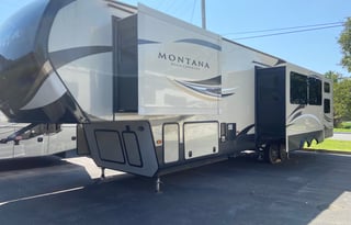 2017 Keystone RV Montana High Country 340BH