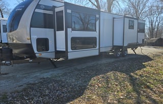 Two fireplaces and a Secret Bunkroom!