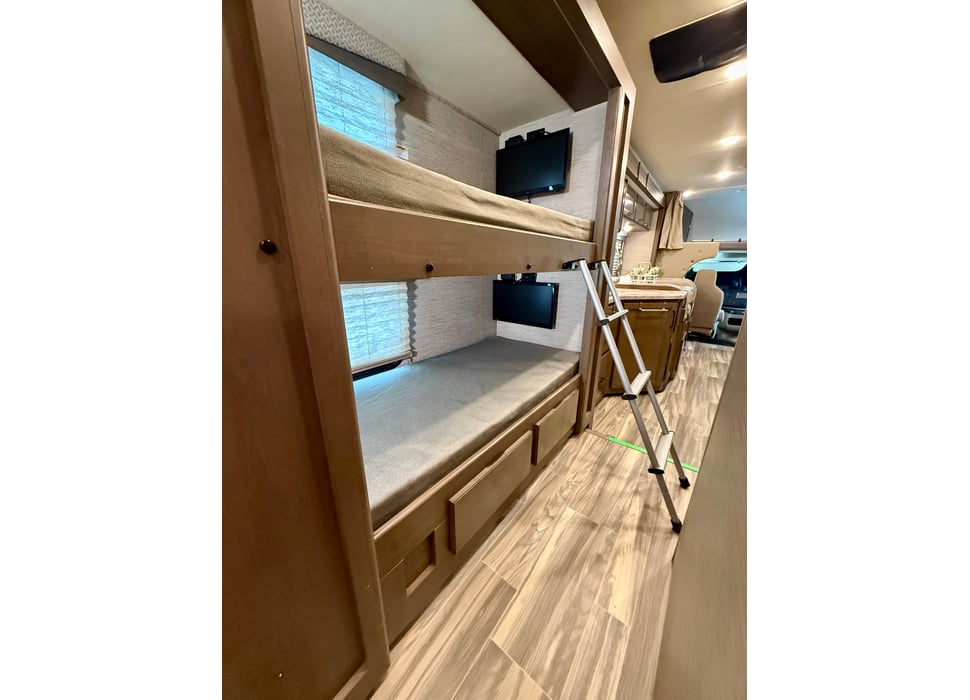Class C Motor Home rentals in Myakka City