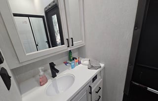 Luxurious Brand New 2025 East to West Ahara 390DS