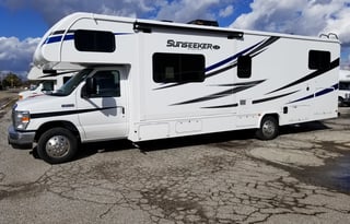 Fully Stocked with all the amenities!