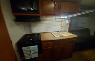 2011 Coachmen RV Freedom Express LTZ 232RBS