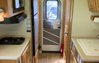 2007 Born Free Easy Drive Dog Friendly 1st Class