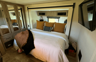 2024 Puma Destination Trailer