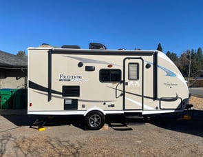 Coachmen RV Freedom Express Pilot 20BHS