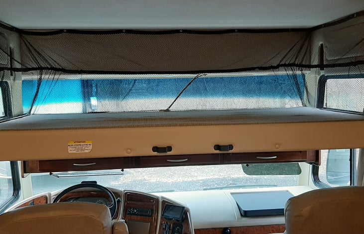 front lowering bunk, sleeps 2