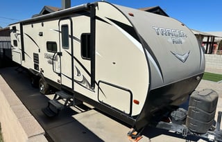 2018 Prime Time Tracer 285AIR Bunkhouse
