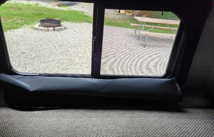 Murphy Bed/ side windows