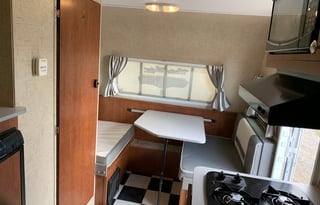 2016 Retro White Water 166