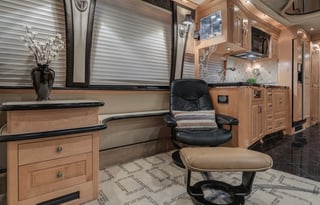 Prevost Monaco Royale