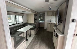2022 Cruiser Shadow Cruiser 277BHS