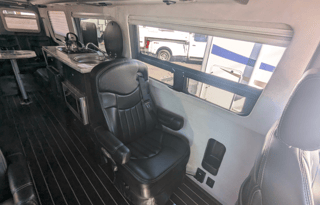 SPACIOUS 2015 Airstream