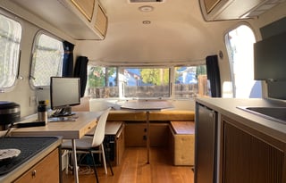 Airstream in 2 colors! Stand out!