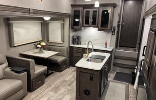 Cozy Coast Escape: 2020 Rockwood Ultra Lite 2888WS