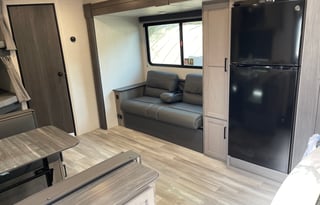 Nick name ( R- 66 ) 2024 keystone hideout 25BH