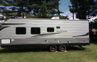 "Millennium Falcon"  Luxury unit with Bunkhouse
