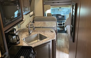2018 Thor Motor Coach Freedom Elite 29FE
