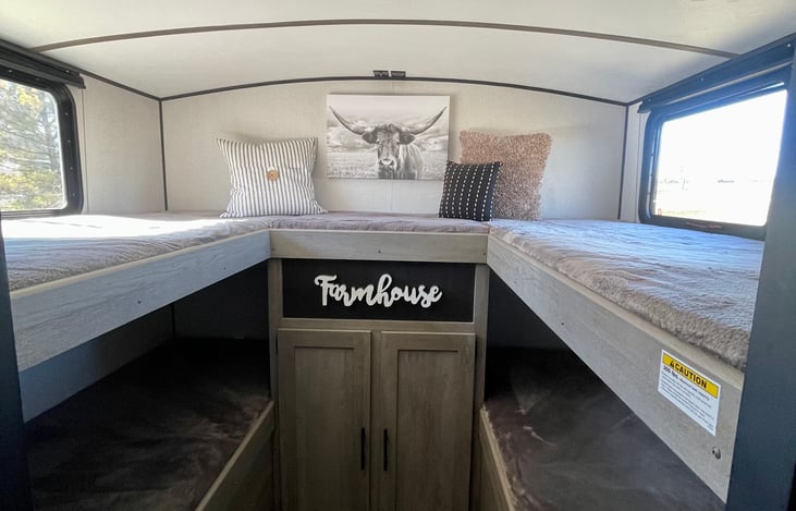 Bunkhouse Sleeps 4 People