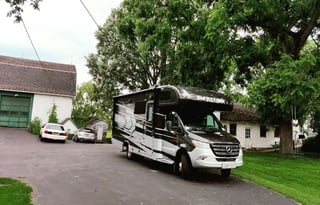 Fun family friendly RV rental!