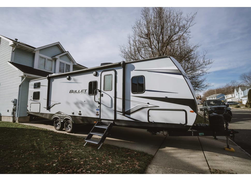 Travel Trailer rentals in Fort Lee
