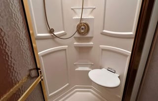 2005 Winnebago Journey 36M