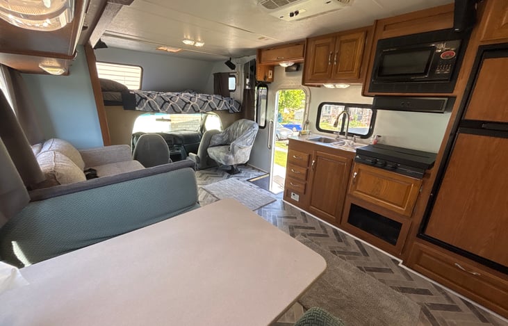 Kitchen opposite view.