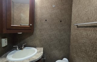 2014 Thor Motor Coach Miramar 32 1