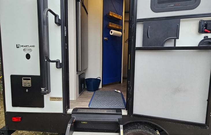 4-Season ready with the highest R-rated insulation — comfort you can count on, year-round