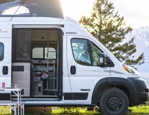 Winnebago Solis NPF Limited Edition 59P