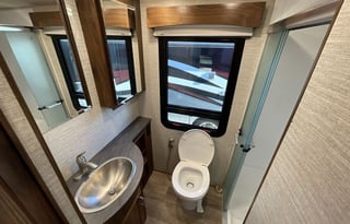 2020 Winnebago Forza 38D