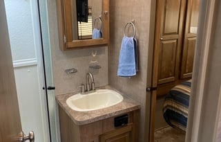 Spacious 2017 Forest River Flagstaff Superlite