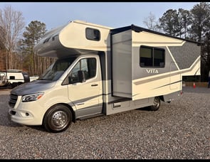 Winnebago Vita 24P