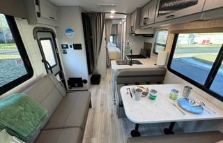 2025 30ft Coachmen 27QB - Sleeps 6