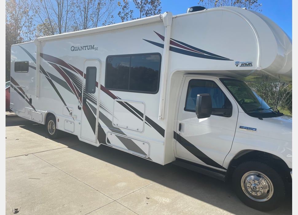 Class C Motor Home rentals in Grandville
