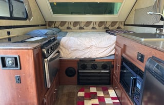 Cozy A-Frame Camper - Sleeps 4, A/C, Delivery