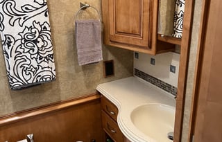 Itasca Meridian 36' Luxury Diesel