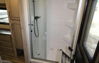 Keystone Avalanche 390DS