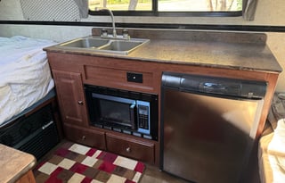 Cozy A-Frame Camper - Sleeps 4, A/C, Delivery