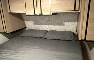 2022 Cruiser Radiance 28QD