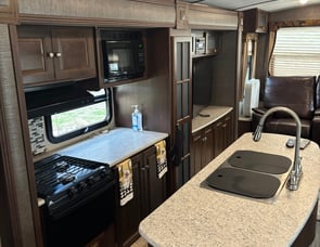 Keystone RV Premier Ultra Lite 30RIPR