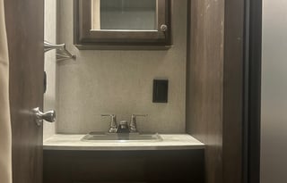 2019 Starcraft Autumn Ridge Outfitter 26BH