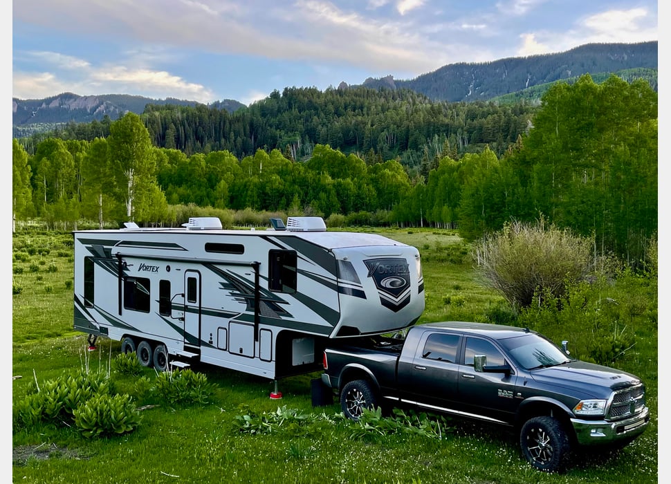 Fifth Wheel rentals in Mesa