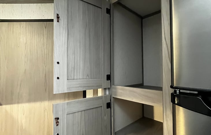 Bathroom / Kitchen storage