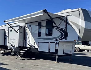 Forest River RV Sandpiper Luxury 384QBOK