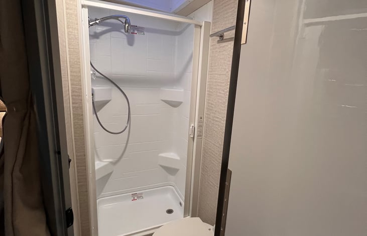 Comfortable size shower