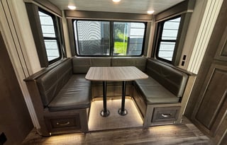 2021 Keystone RV Cougar Half-Ton 24SABWE