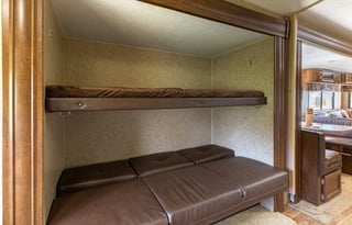 2016 Venture RV SportTrek 320VIK