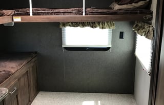 2015 Keystone RV Cougar 31SQBWE